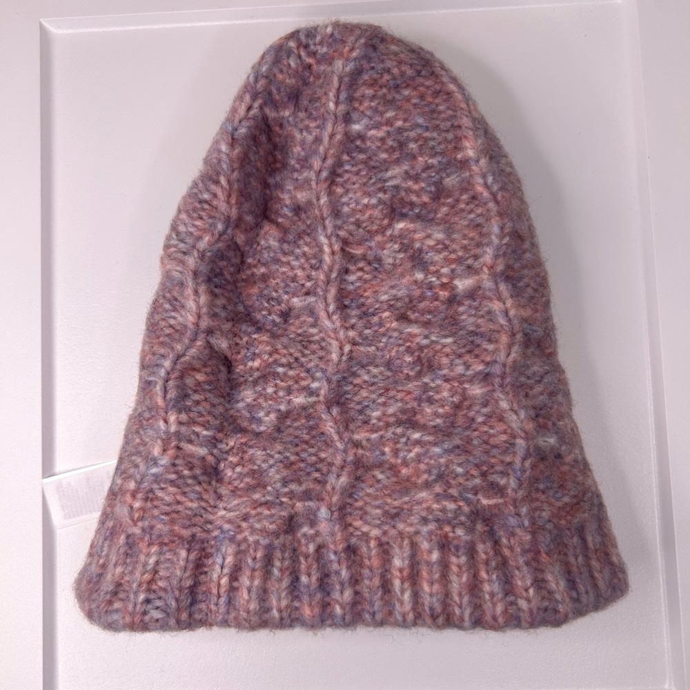 Old Navy Soft Decorative Knit Multicolor Pastel Purple Fitted Beanie Like New - Picture 5 of 8